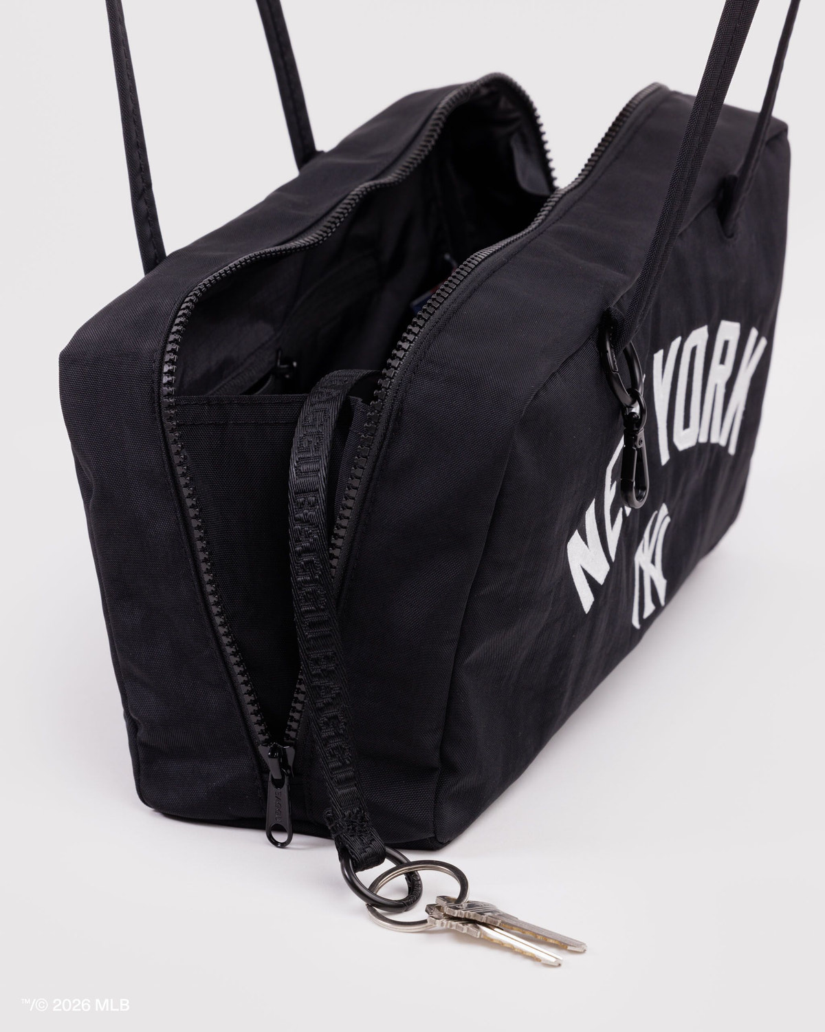 Nylon Bowler Bag New York Yankees™ - Baggu - Image 4