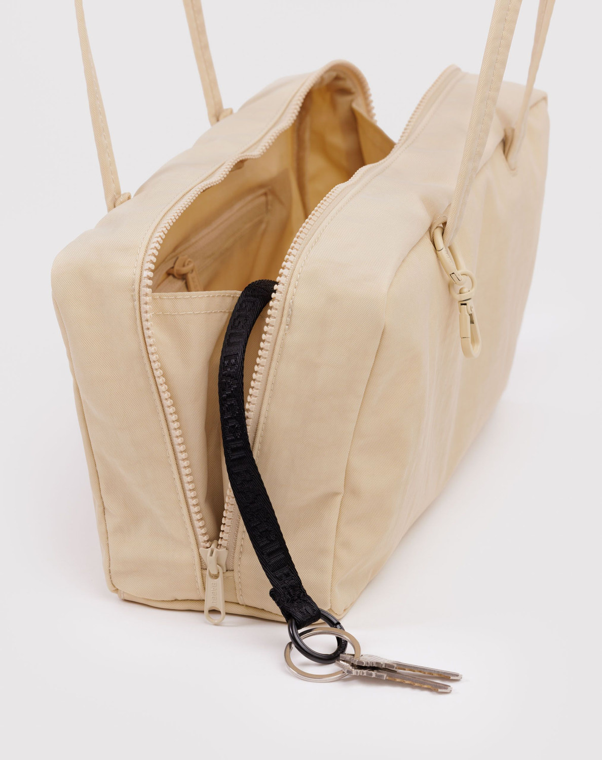 Nylon Bowler Bag Custard - Baggu - Image 4