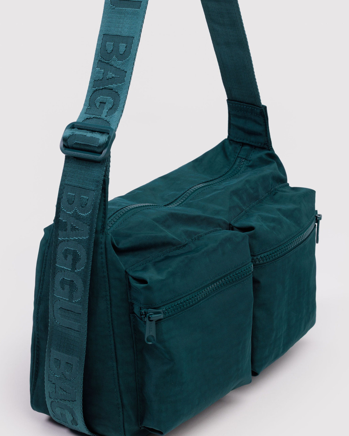 Medium Cargo Crossbody Deep Sea - Baggu - Image 3