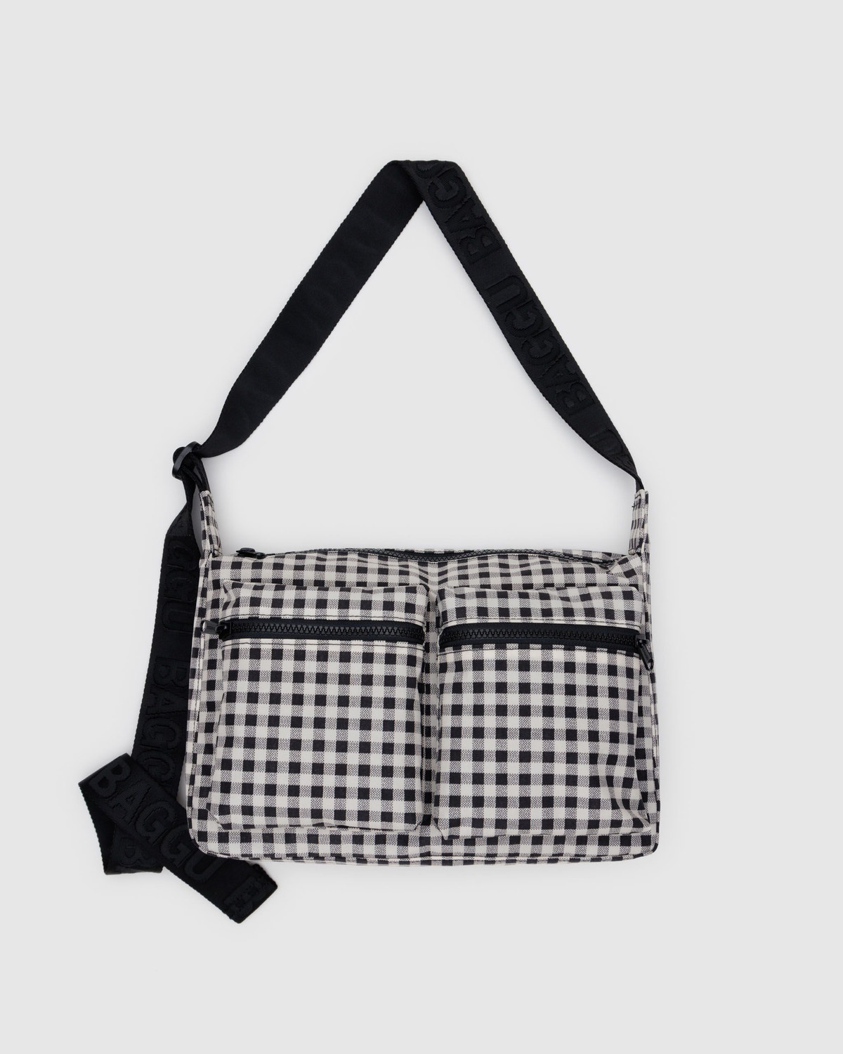 Medium Cargo Crossbody Black & White Gingham - Baggu